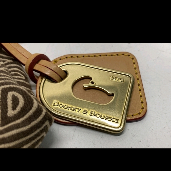 Authentic Huge Duffle Dooney & Bourke J1115997 Sport Pop Doodle Swirl Satchel - Picture 5 of 15